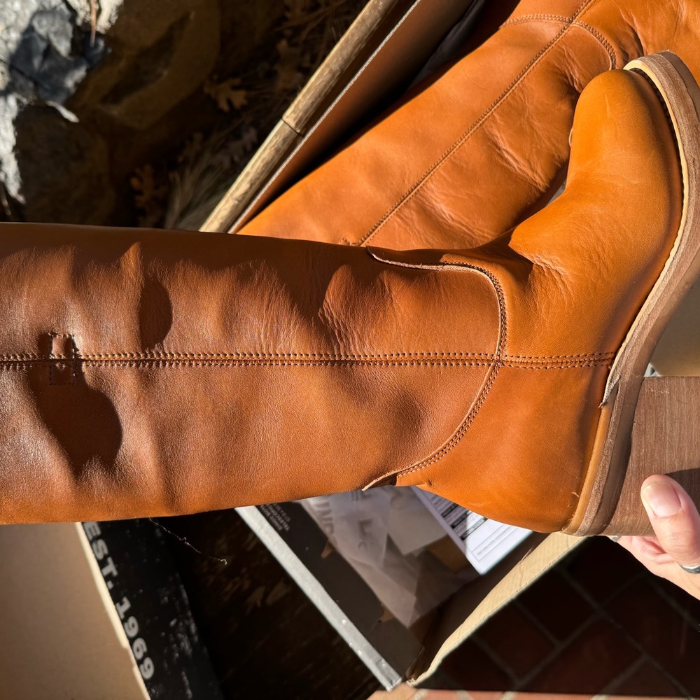 Dingo Chestnut Leather Boots - Picture 3 of 10